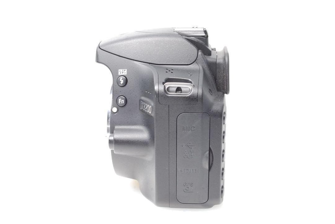 ✨NIKON D3200✨ダブルレンズ✨シャッター数3333✨入門モデル✨ニコン
