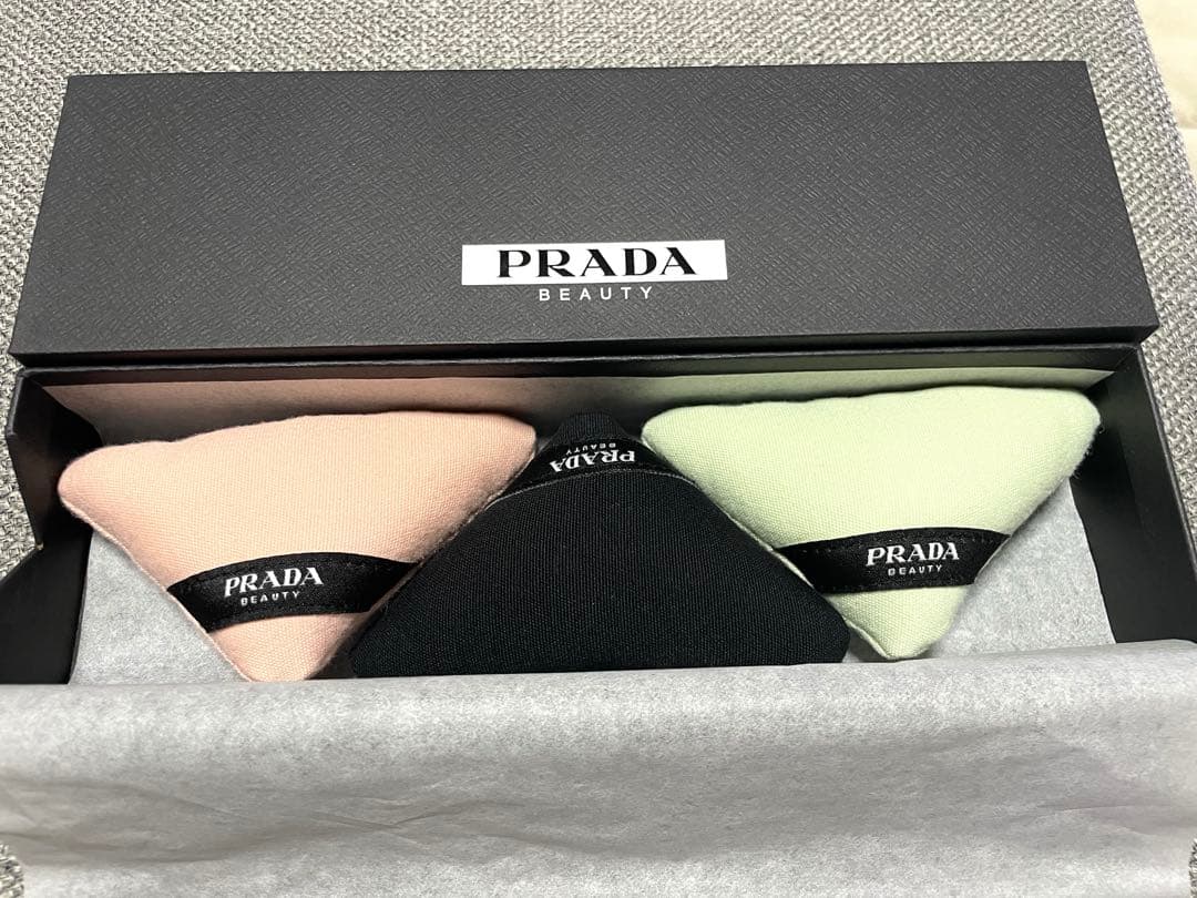 新品★プラダPRADA PARADOXEヘアミスト30ml★ノベルティおまけ付き