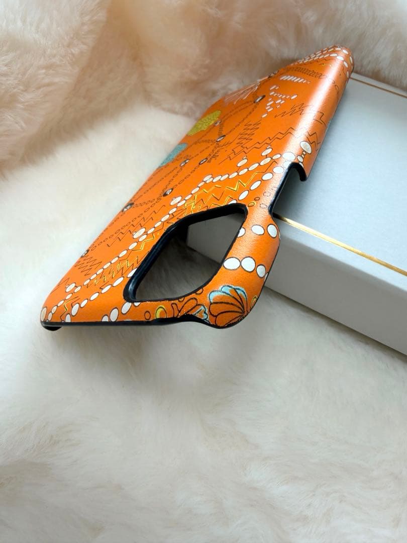 正規品未使用　EMILIO PUCCI iPhone 11 ケース　箱付き