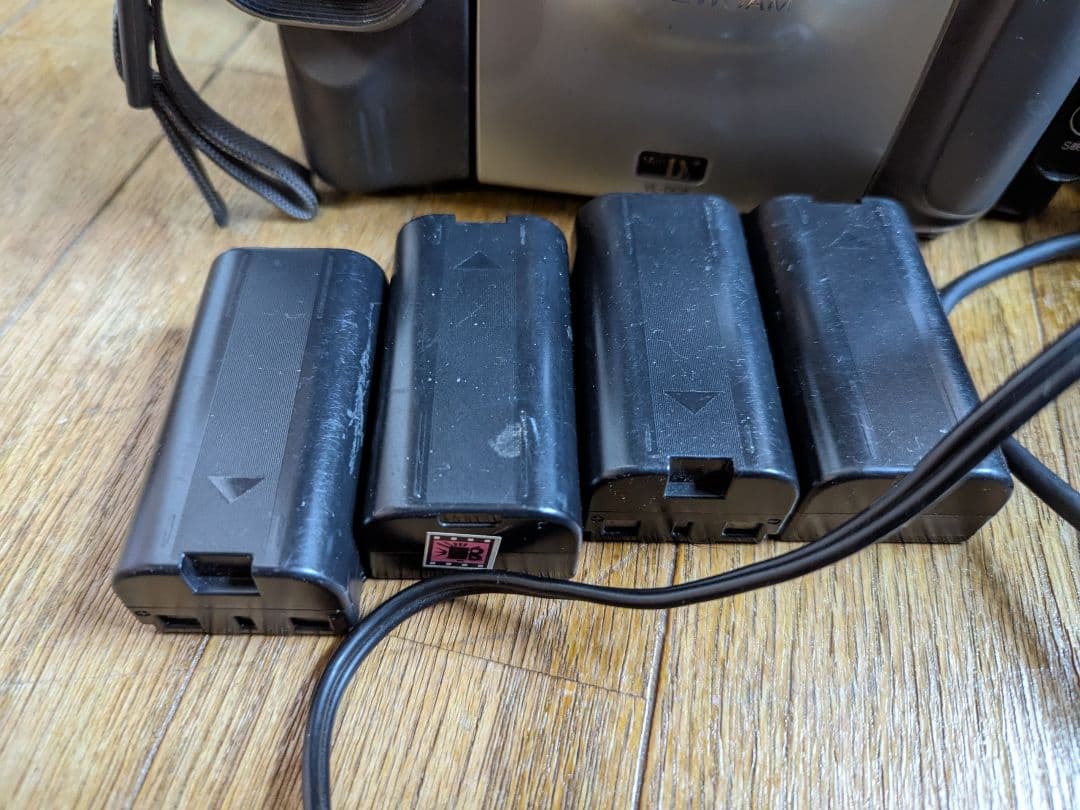 値下！シャープ ビューカム VL-DC2 2台セットバッテリー4個付き