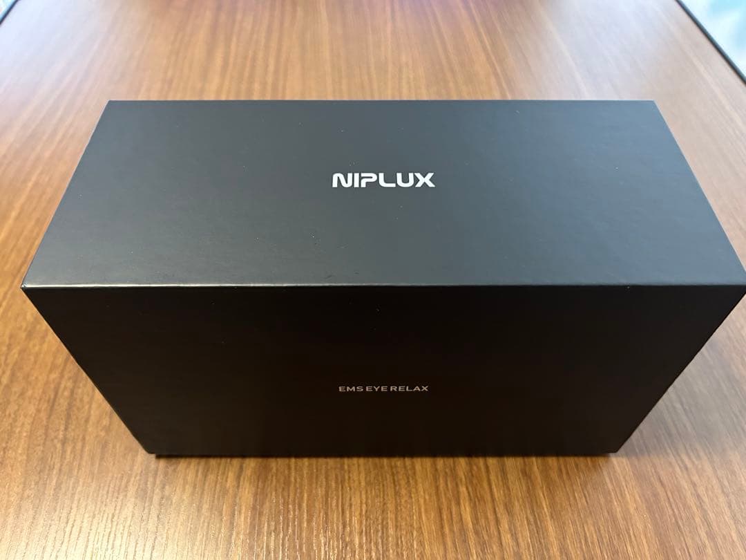 【美品】NIPLUX EMS EYE RELAX 目元ケア