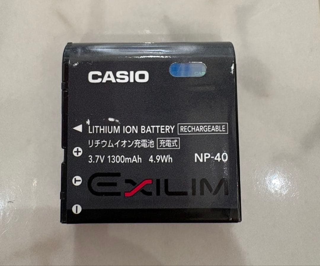 CASIO EXILIM 12.1メガピクセル デジカメ　EX-Z450