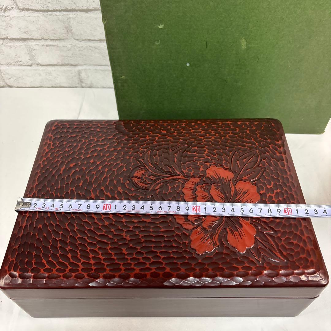 鎌倉彫 小物入れ 収納箱 花柄 漆器 外箱付き 工芸品 木製