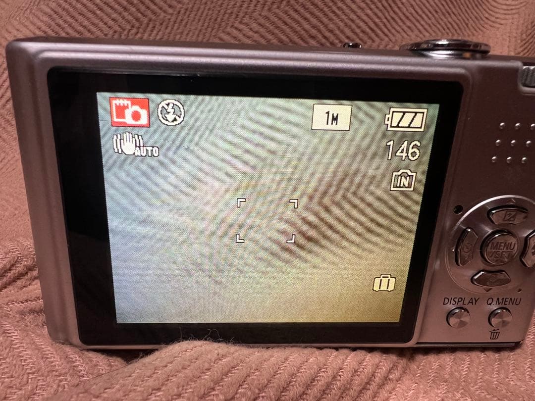 Panasonic パナソニック　LUMIX DMC-FX37 デジタルカメラ