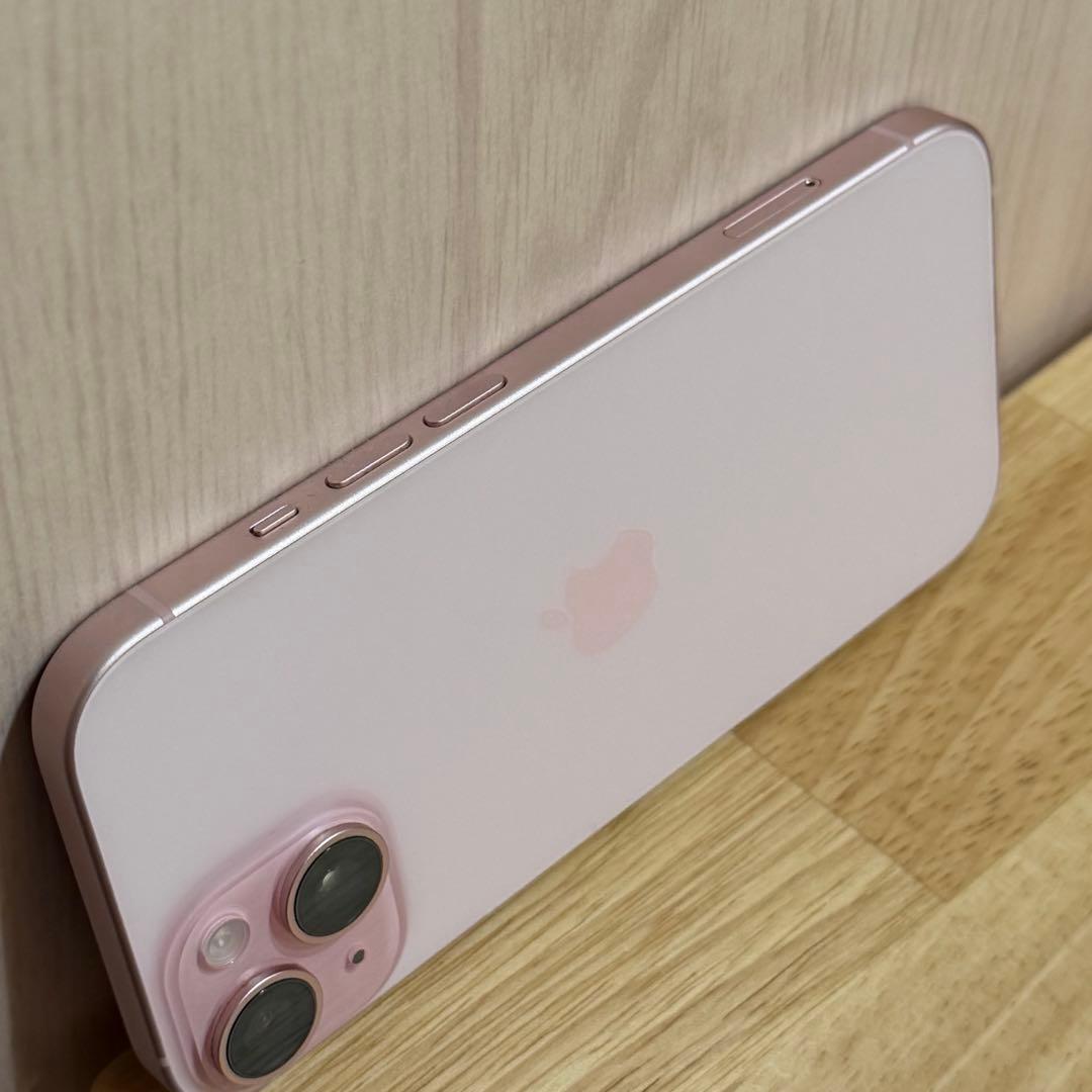 iPhone15 本体　ピンク　128GB