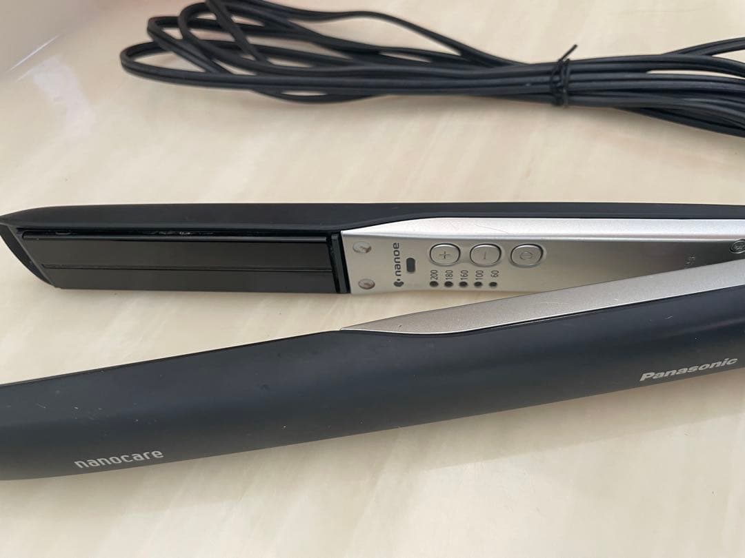 か*。様 Panasonic EH-HS99 ナノケア ストレートヘアアイロン