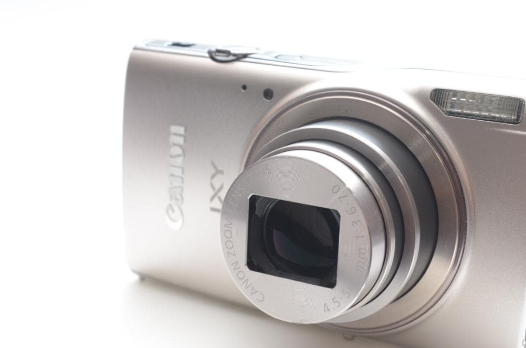 Canon IXY 650 シルバー コンパクトデジタルカメラ 箱付