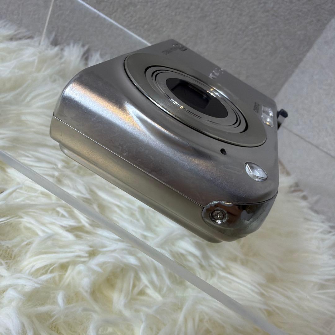 【美品】CASIO EX-Z1200 デジタルカメラ　シルバー系