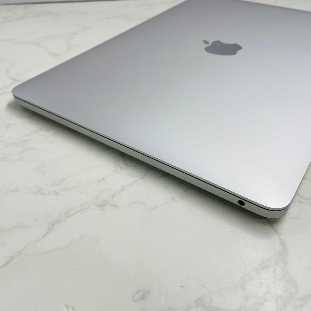 MacBook Pro 2020 13インチ i5 8GB 256GB