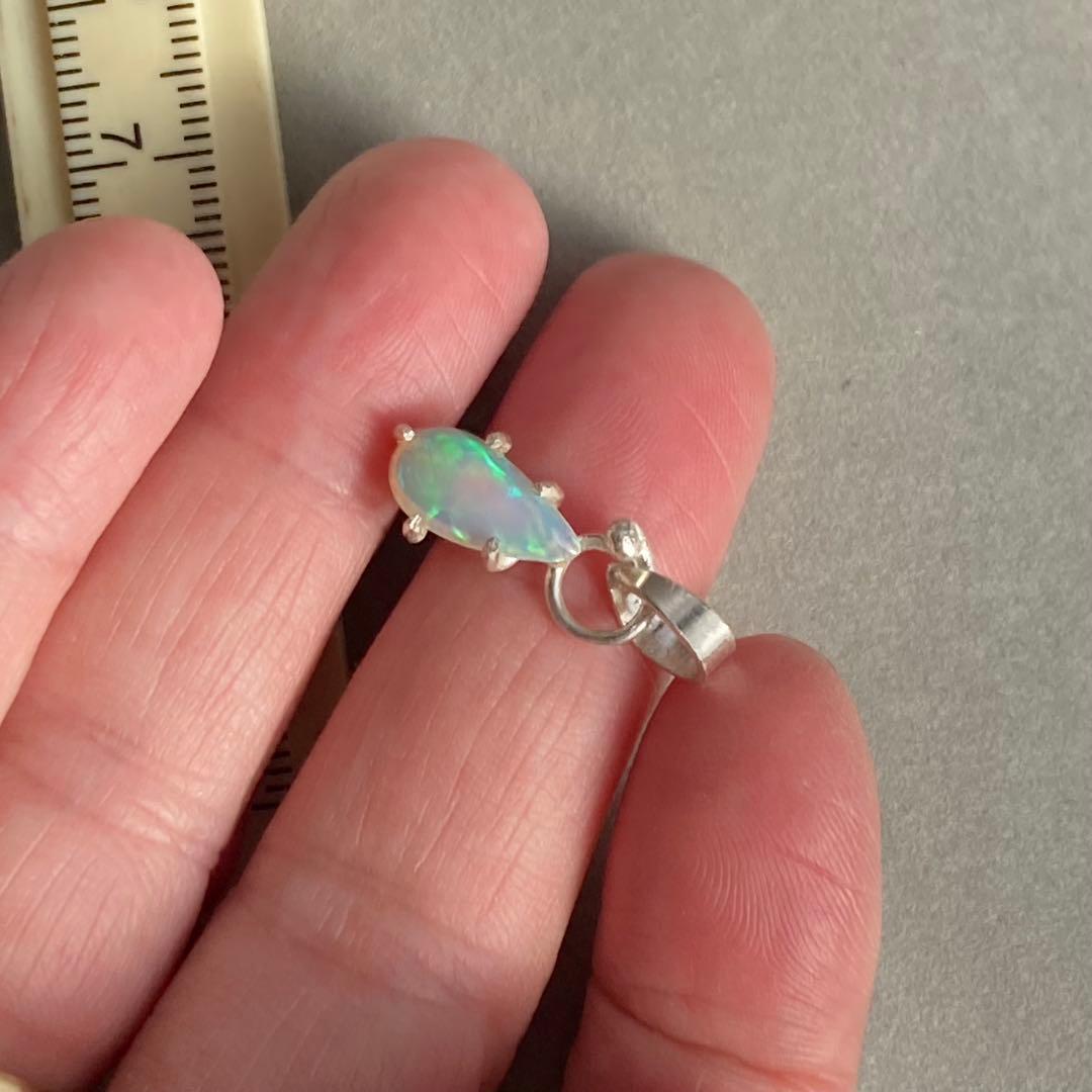 彫金作品　エチオピアオパールのペンダントトップ　SILVER
