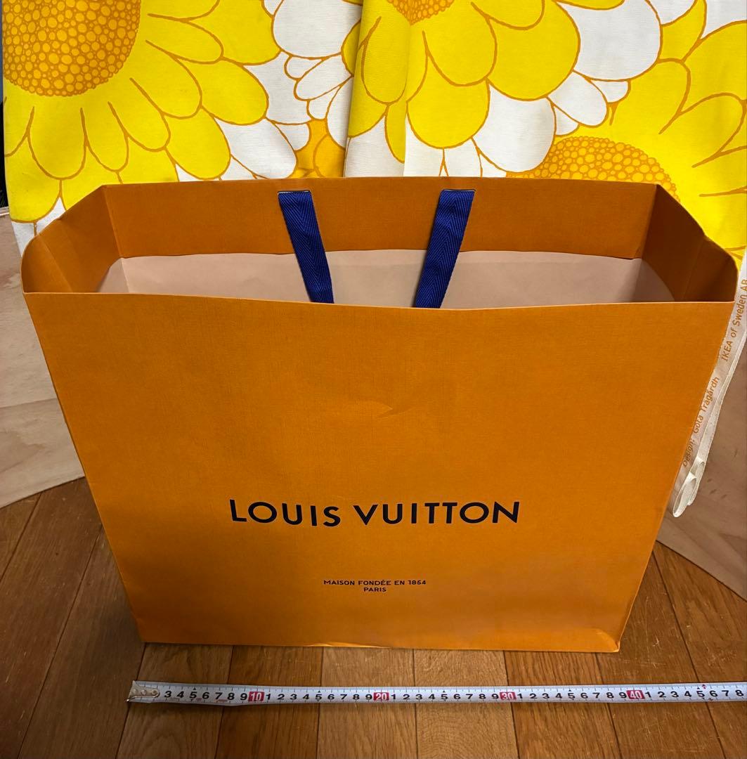 LOUIS VUITTON・ルイヴィトン/ 紙袋 / やや傷あり