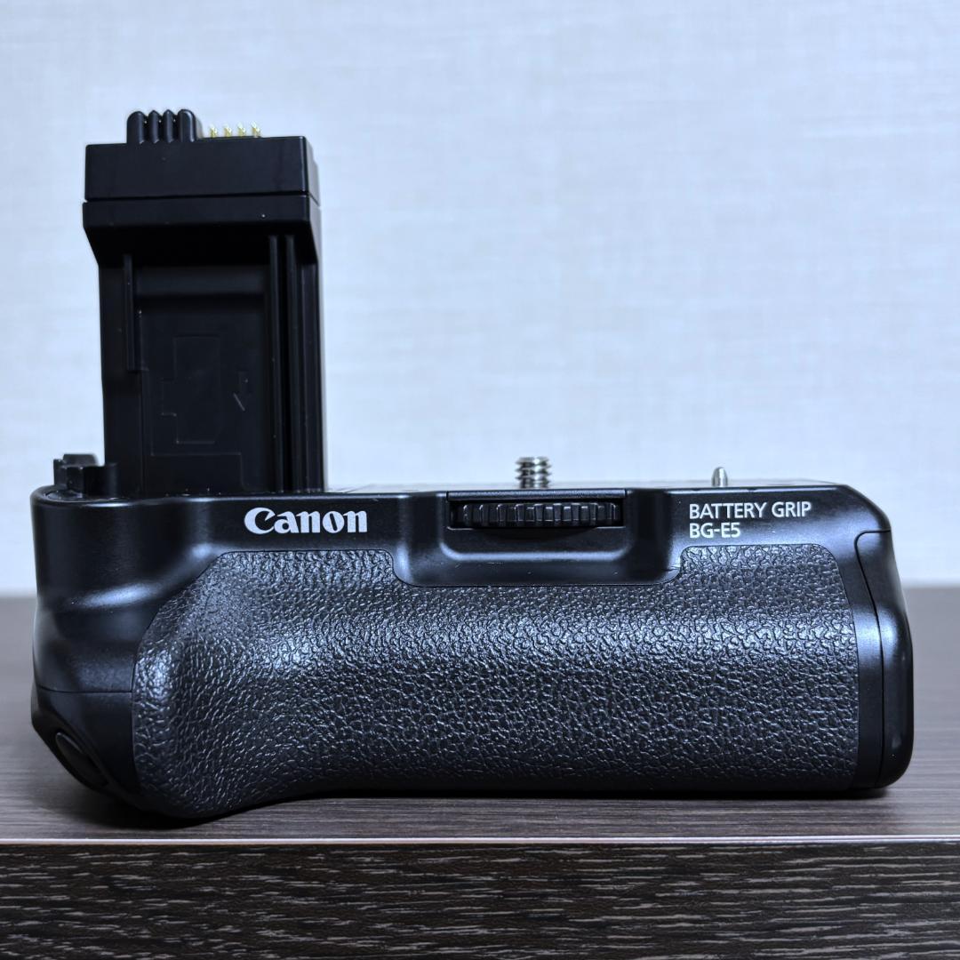 Canon EOS Kiss X3 & 純正バッテリーグリップ