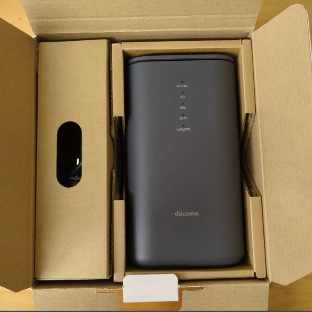 ♣【ヤ13】docomo  5G HR02 Wi-Fiホームルーター