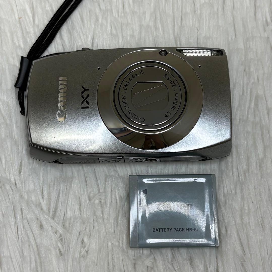 美品　Canon カメラ　IXY 32S PC1682 シルバー コンデジ　可動