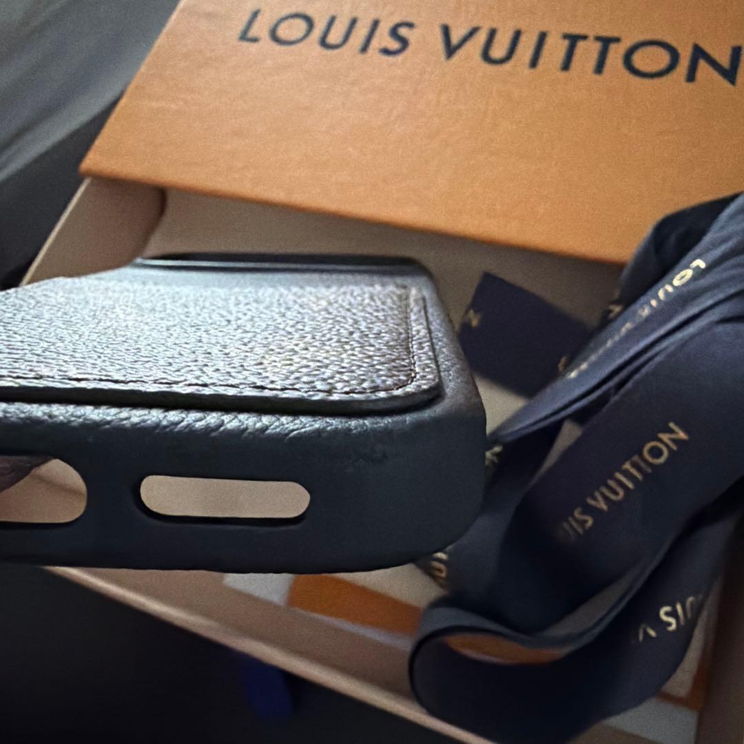 LOUISVUITTON iPhone 17 PRO MAX スマホケース