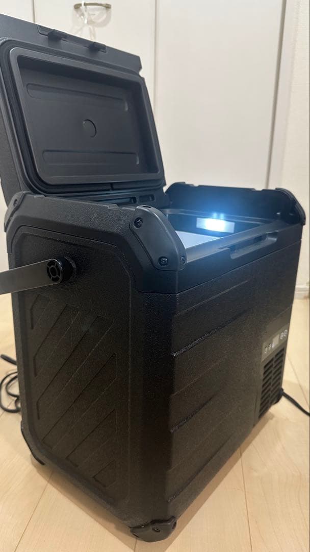 EENOUR イーノウD18車載冷蔵庫　ブラックバッテリー付き