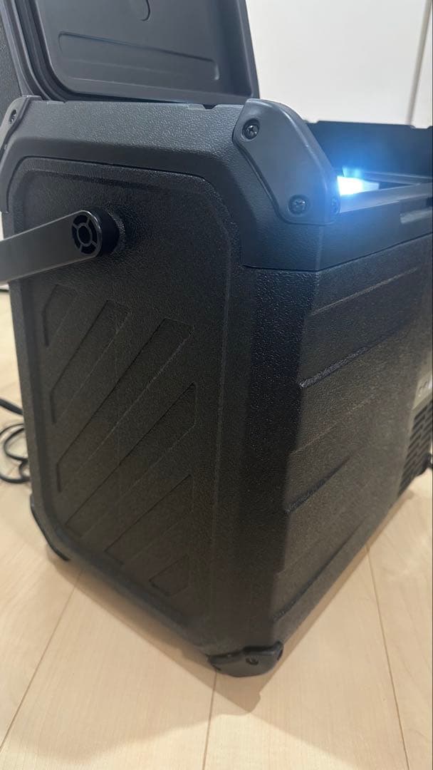 EENOUR イーノウD18車載冷蔵庫　ブラックバッテリー付き