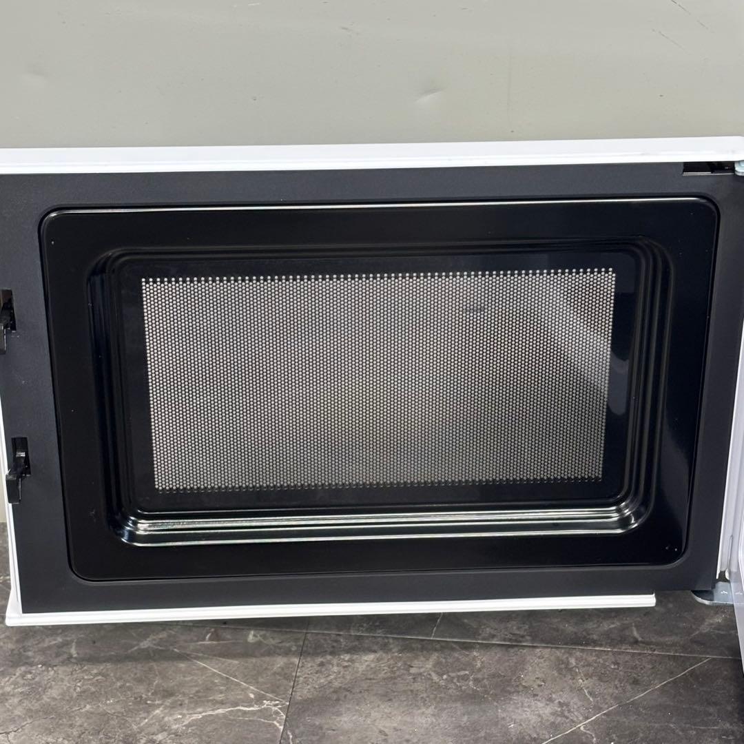 ∞送料込！美品2023アイリスオーヤマ フラット電子レンジ KMB-F186-W