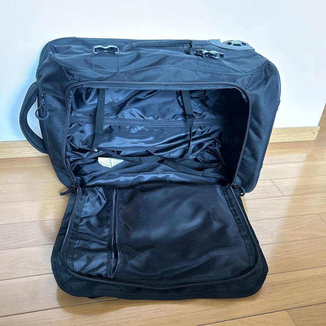 Coleman ブラック キャリーバッグ