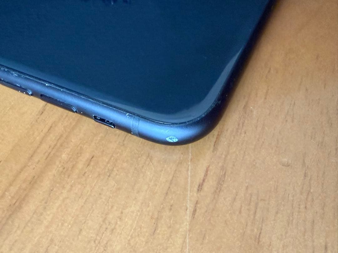 iPhone XR 本体 画面ひびあり 電源OK ジャンク扱い 動作問題なし