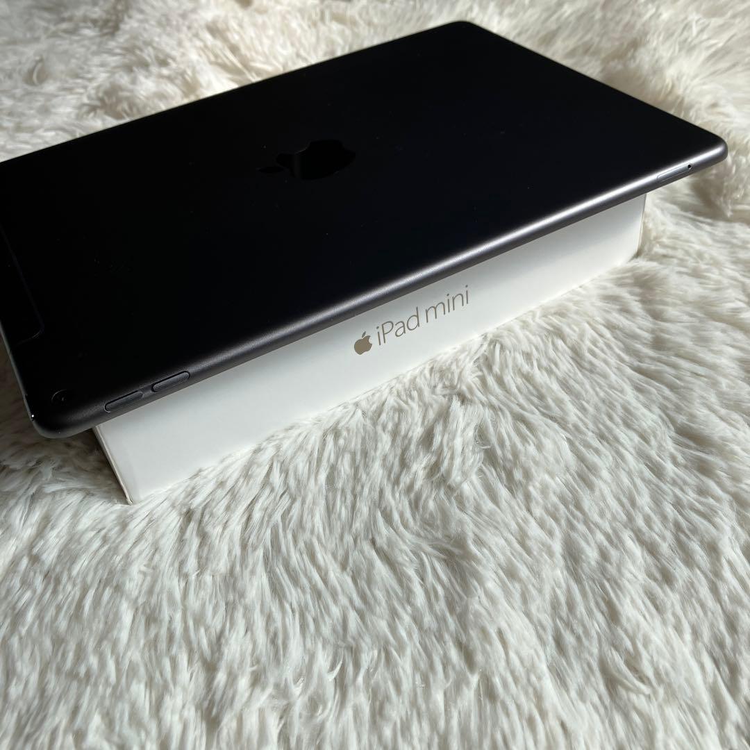 【完動品】iPad Air3 64GB SIMフリー【すぐ発送】【付属品】
