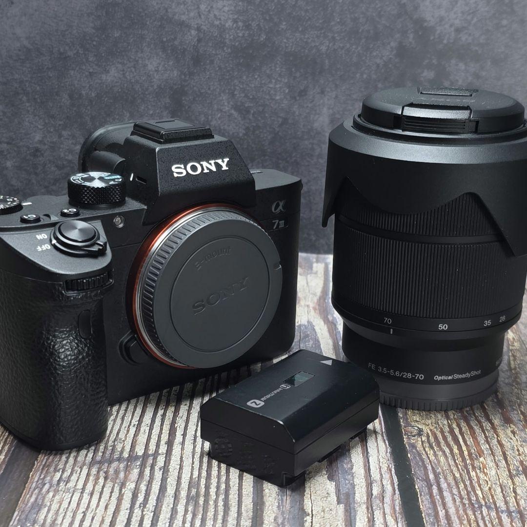 ⭐新品同様⭐　超美品　ILCE-7M3K　ズームレンズキット　α7 III