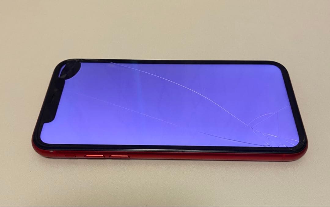 【画面割れ】Apple iPhone11 レッド