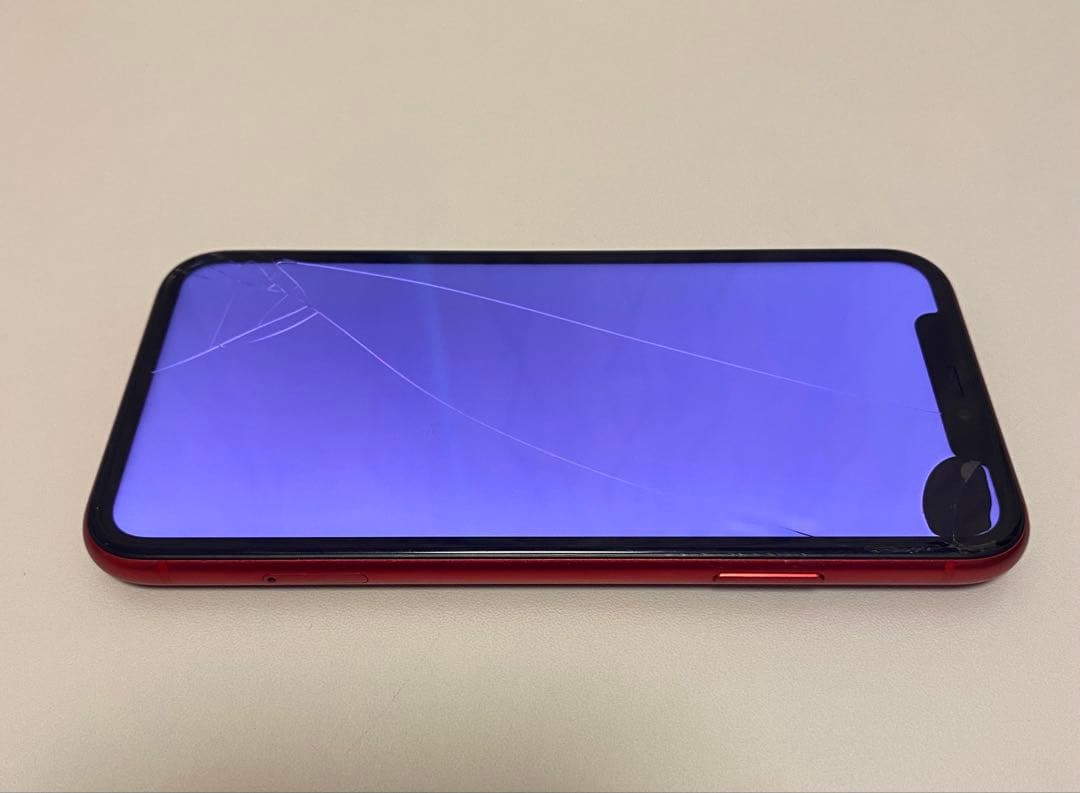 【画面割れ】Apple iPhone11 レッド