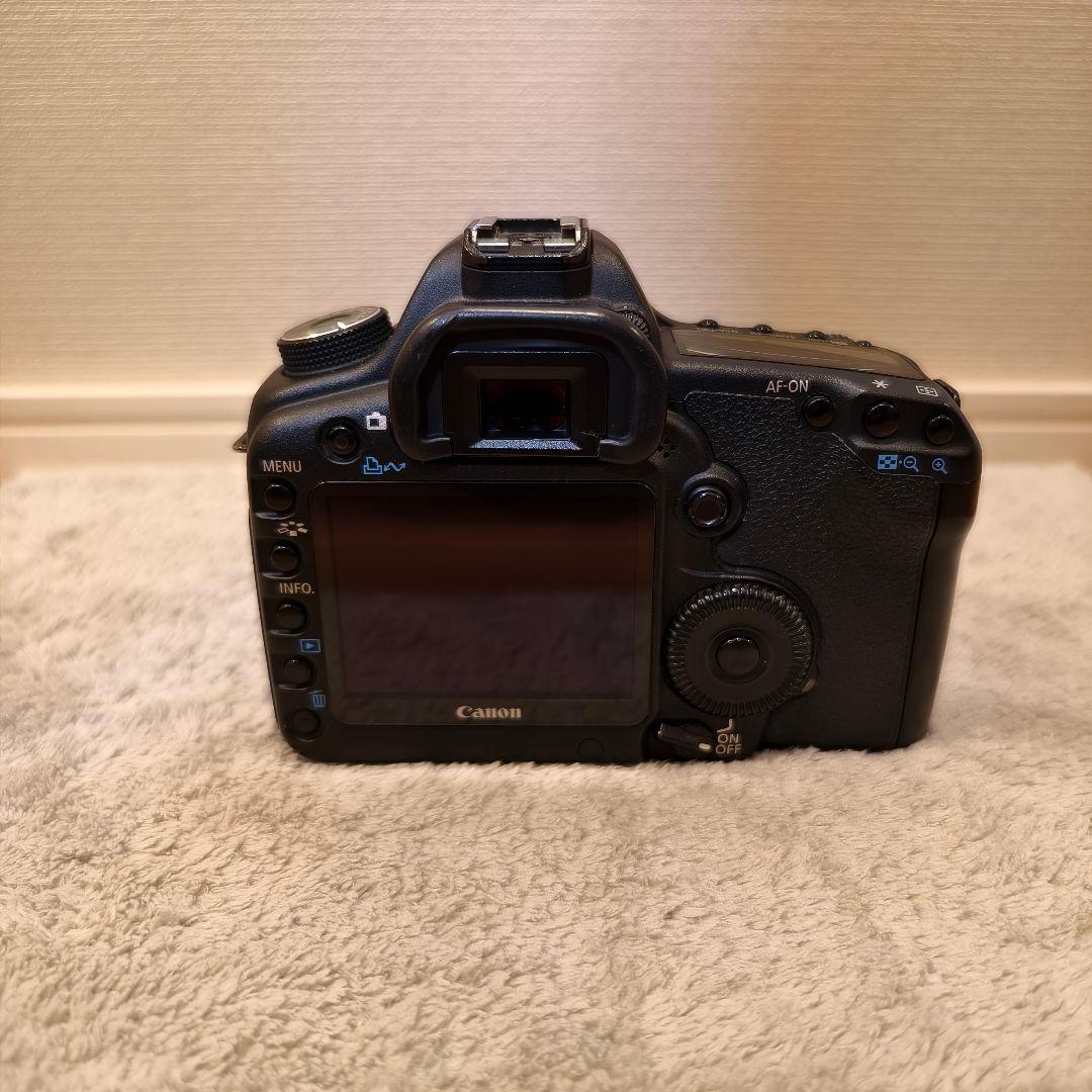 Canon EOS 5D Mark II + EF50mm F1.8 STM他