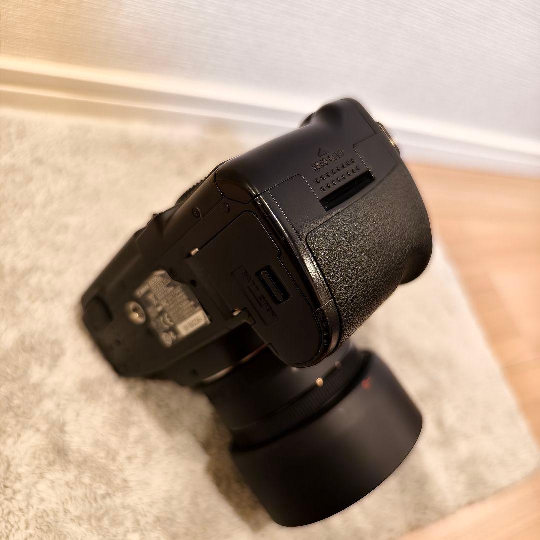 Canon EOS 5D Mark II + EF50mm F1.8 STM他