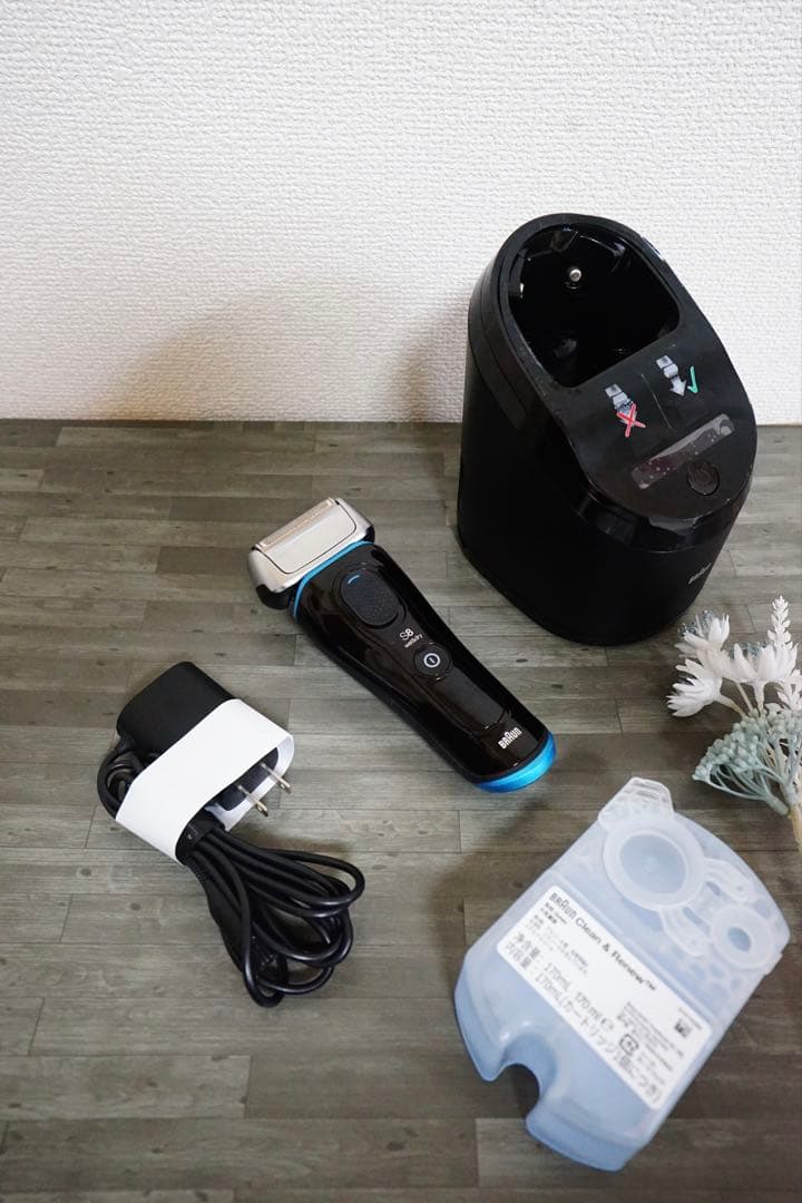 【ne】Braun S8 メンズ電気シェーバー ブラウンシリーズ8