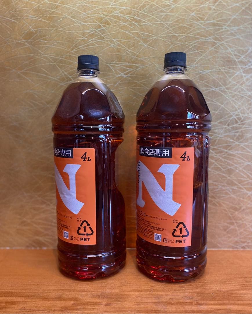 ニッカフロンティア ウイスキー4L 飲食専用　2本