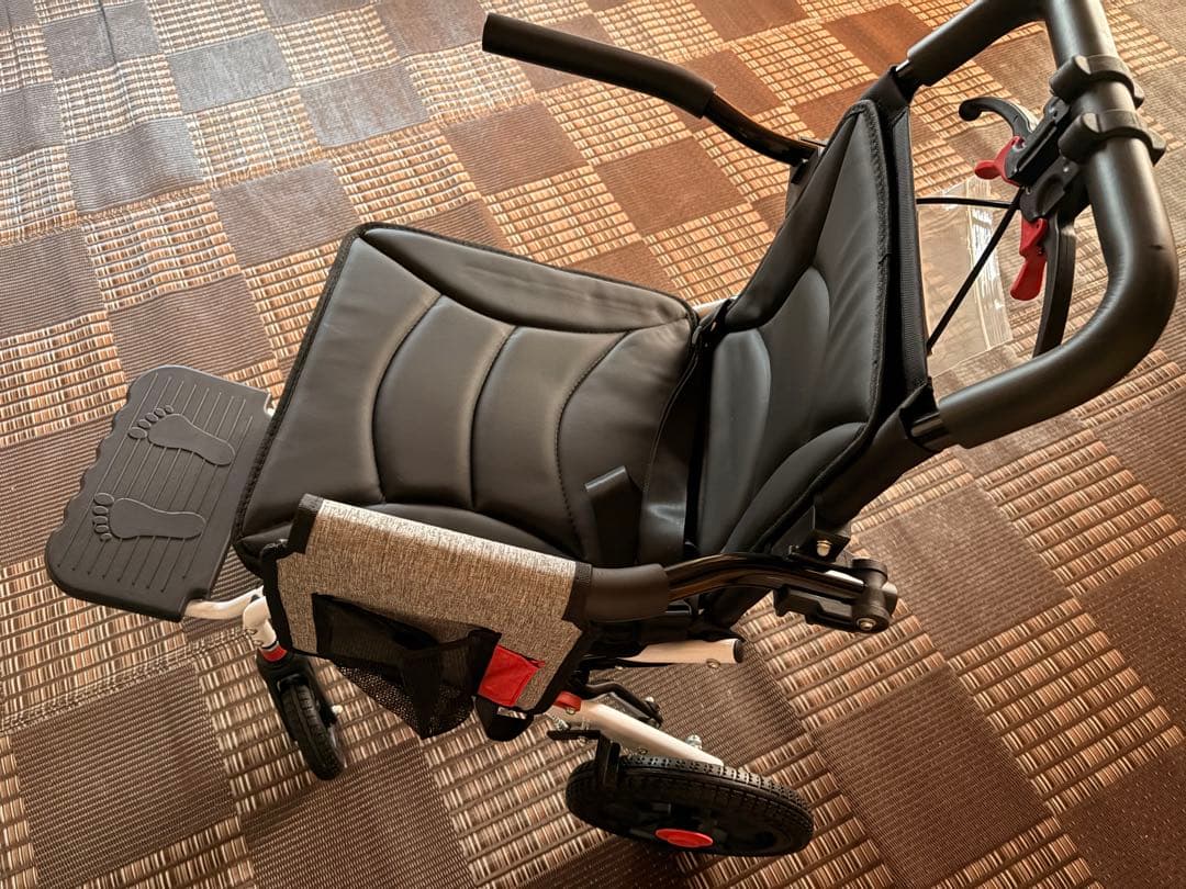 い*ん様 車椅子 介助型 折りたたみ式 自立型 軽量 耐荷重100kg