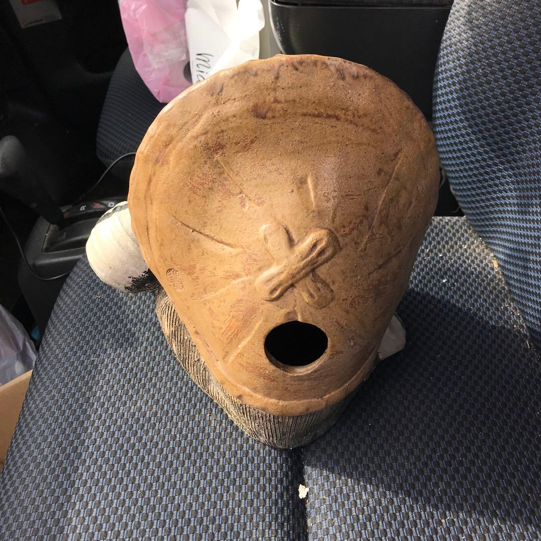信楽焼き　狸の置物 酒瓶付き