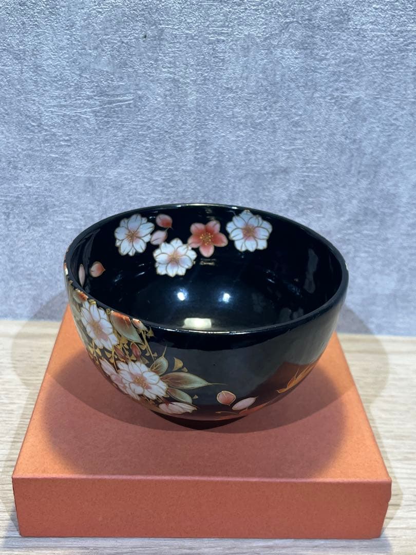 【とうあん】桜柄 茶碗 黒地 金彩 白桜 / 抹茶碗 小鉢 和食器