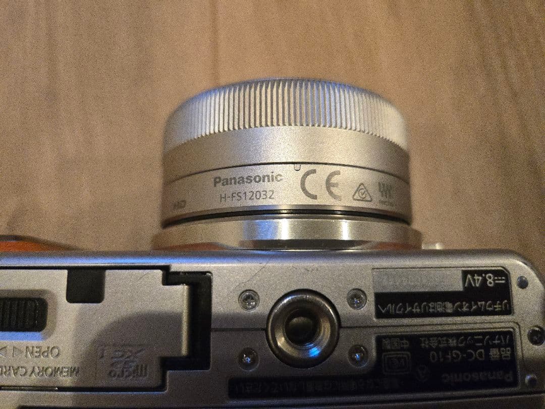 Panasonic LUMIX DC-GF10 + レンズ H-FS12032