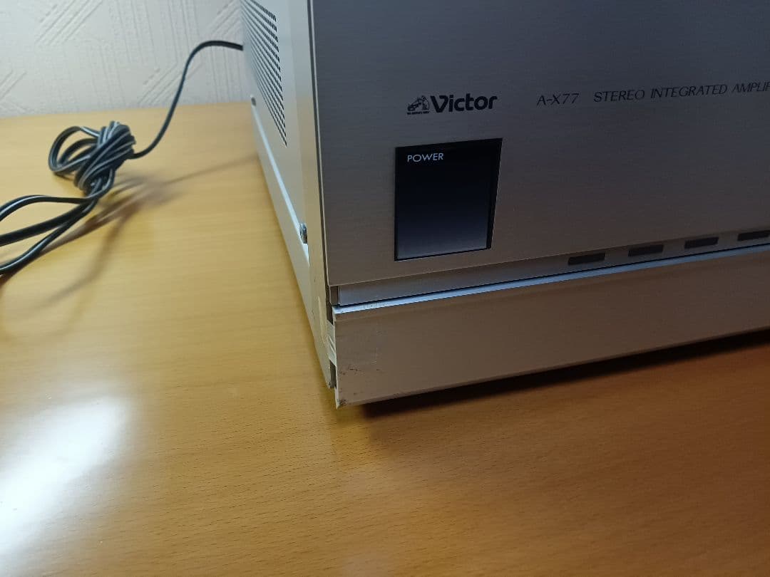 ビクター　プリメインアンプ　A-X77