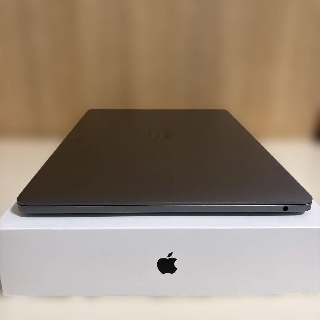 美品　MacBook Pro 2017 13インチ 16GB 256GB