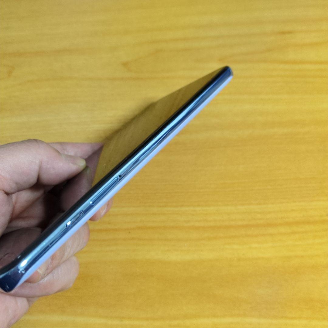 スマートフォン本体 Motorola moto g100 (XT2125-4)