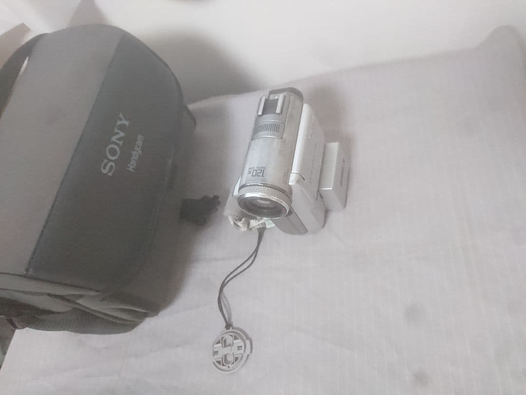 SONY Handycam DCR-PC350 331万画素 シルバー
