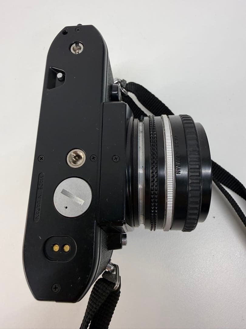Nikon EM 一眼レフカメラ Nikkor 50mm f/1.8 ☆