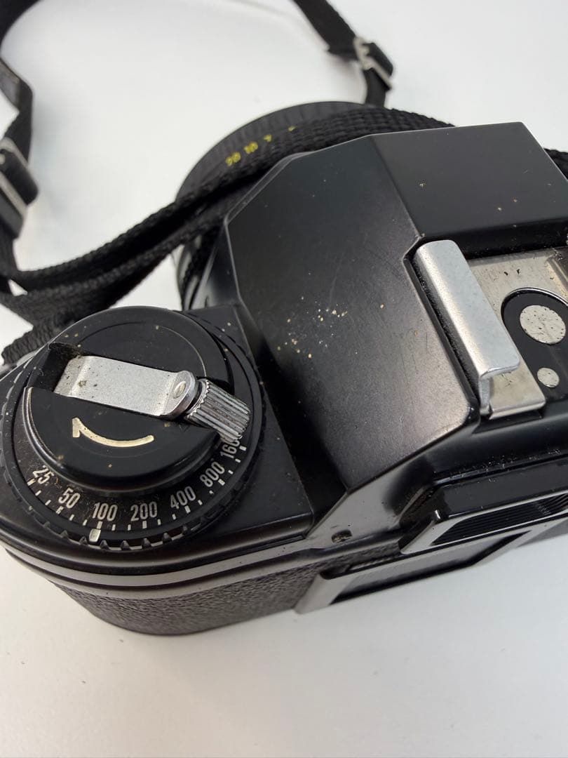 Nikon EM 一眼レフカメラ Nikkor 50mm f/1.8 ☆