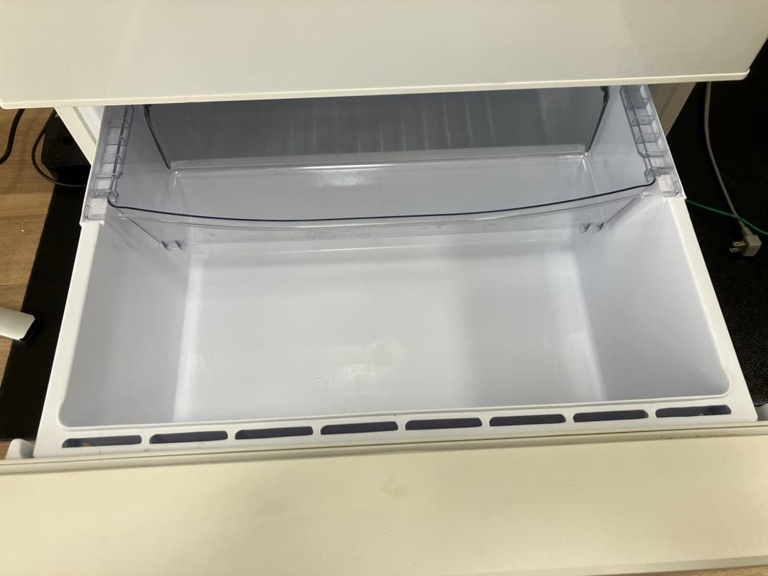 AQUA 冷凍冷蔵庫 AQR-SV24H-W 2018年製　238L