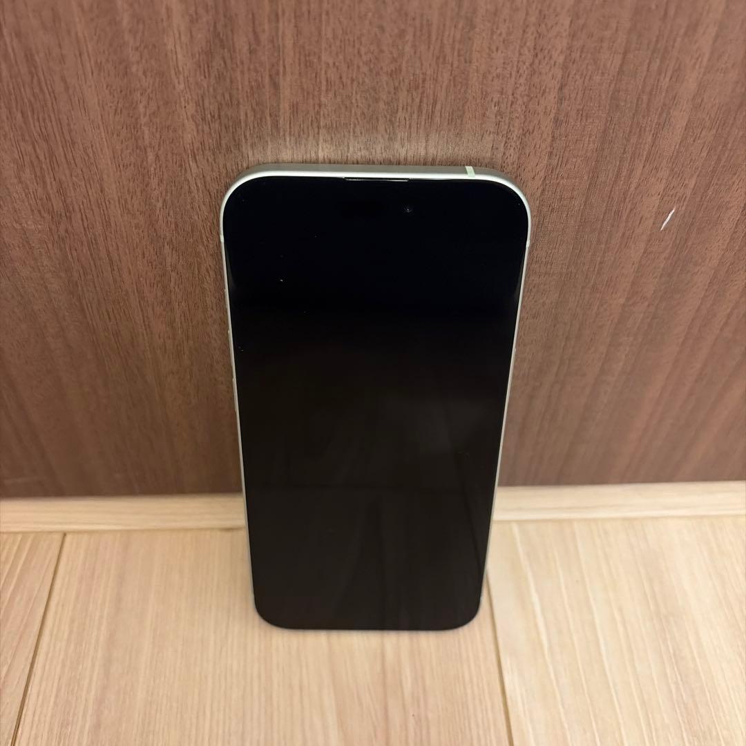 【美品】iPhone15 128GB グリーン SIMフリー バッテリー81％
