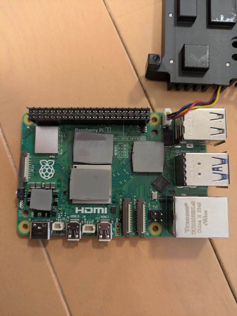 e*o様 ​【未使用】Raspberry Pi 5 8GB 本体 ＋ 冷却ファン
