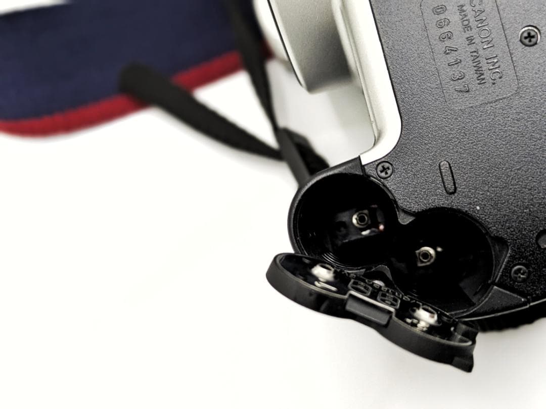 キャノン Canon NEW EOS Kiss 一眼レフカメラ レンズ2本セット