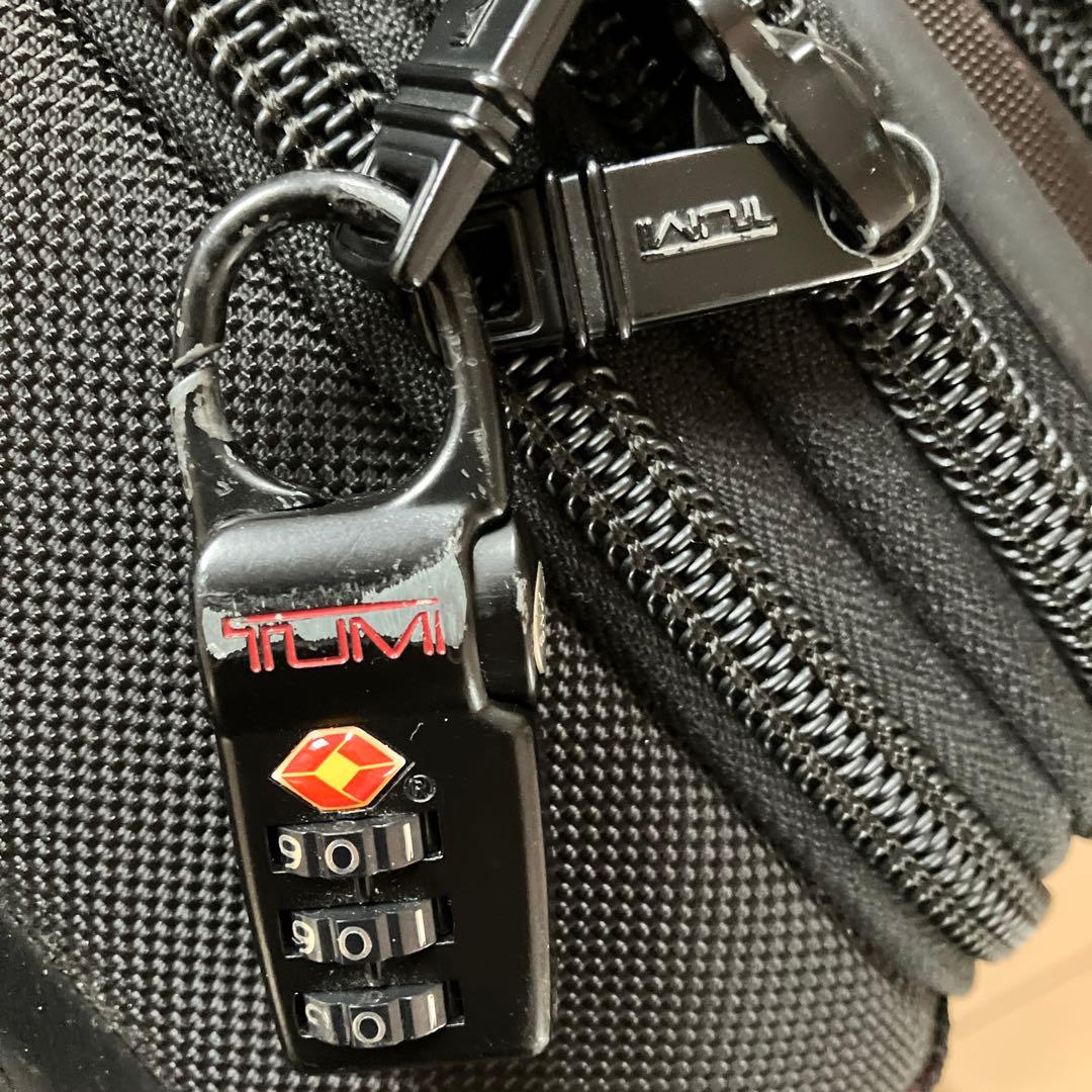 TUMI トゥミ キャリーケース スーツケース PCポケット　エクスパンダブル