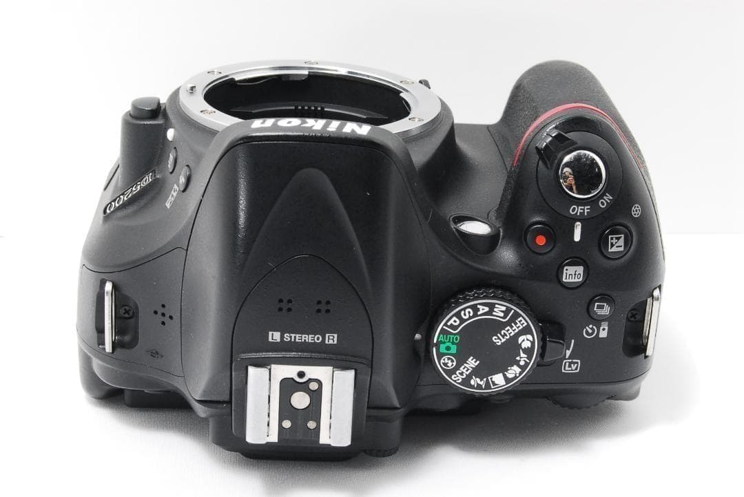 シャッター数1966回 Nikon D5200 一眼レフカメラ スマホ転送
