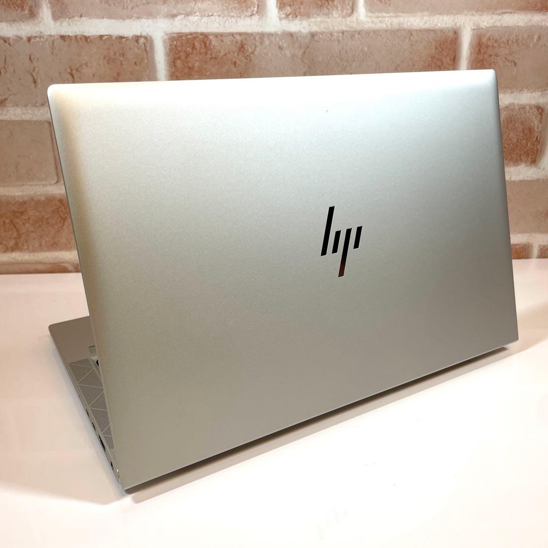 ★美品★ 2022年製 第11世代Corei7 16G/256G HP YY6