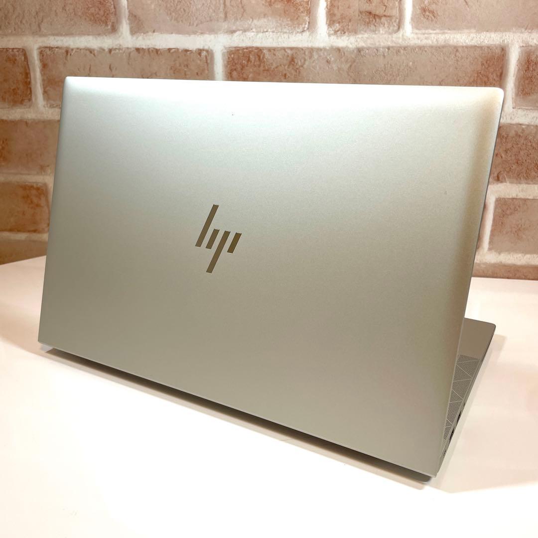 ★美品★ 2022年製 第11世代Corei7 16G/256G HP YY6